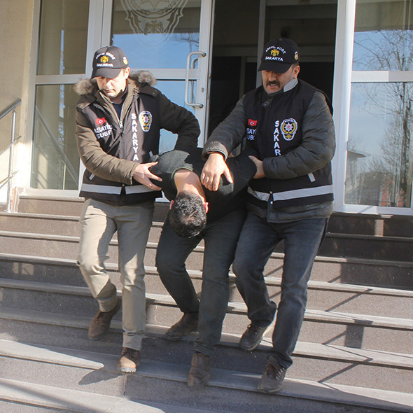 Akılalmaz hırsızlık! Duvarı delip 500 bin liralık... - Resim: 2