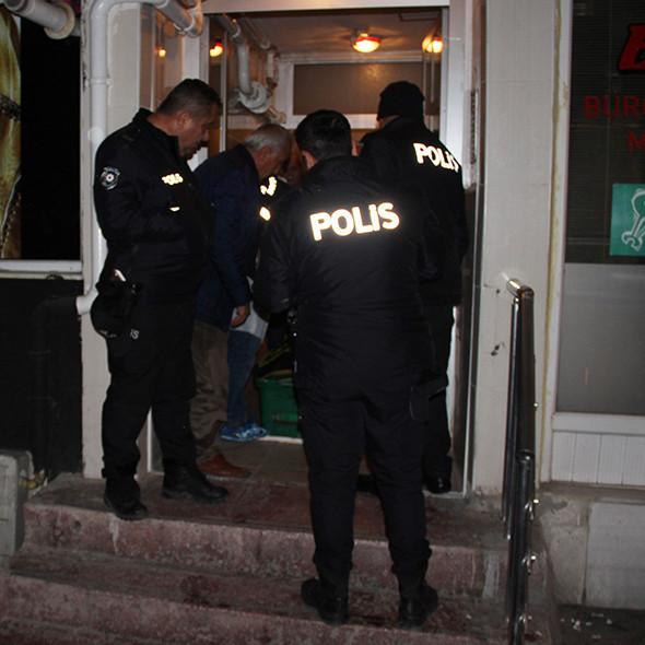 Üniversite öğrencisinin sır ölümü! Eve gelen arkadaşları... - Resim: 4