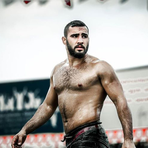 Başpehlivana silahlı saldırı! - Resim: 3