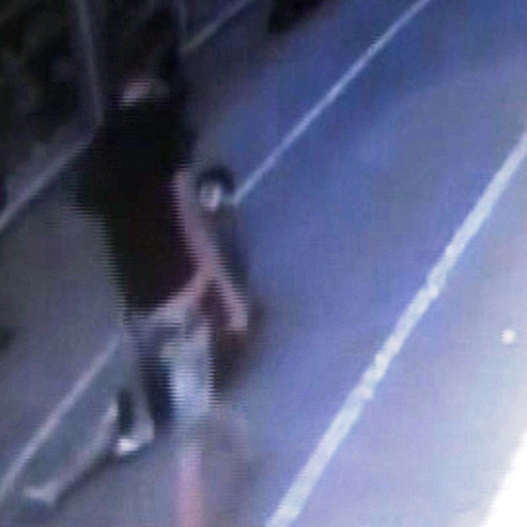 Korkunç görüntüler: Sokak ortasında kanlı infaz! - Resim: 2