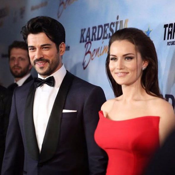 Fahriye Evcen'in Cem Yılmaz gösterisinde korkuttu! Bakın doğum ne zamanmış - Resim: 3