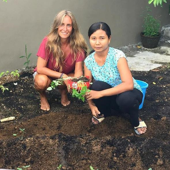 Survivor yarışmacısı Bennu Gerede masöz oldu! Sosyete simasıydı - Resim: 4