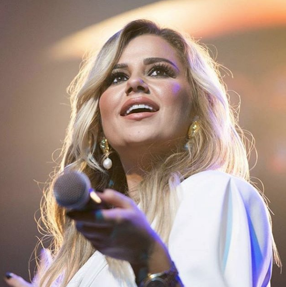 Merve Özbey bir ayrıldı pir ayrıldı bacak dekoltesini açtı da açtı - Resim: 4