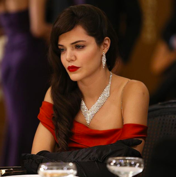 Çukurova'nın Züleyha'sı estetik harikasıymış! Hilal Altınbilek eski haline bakın - Resim: 2