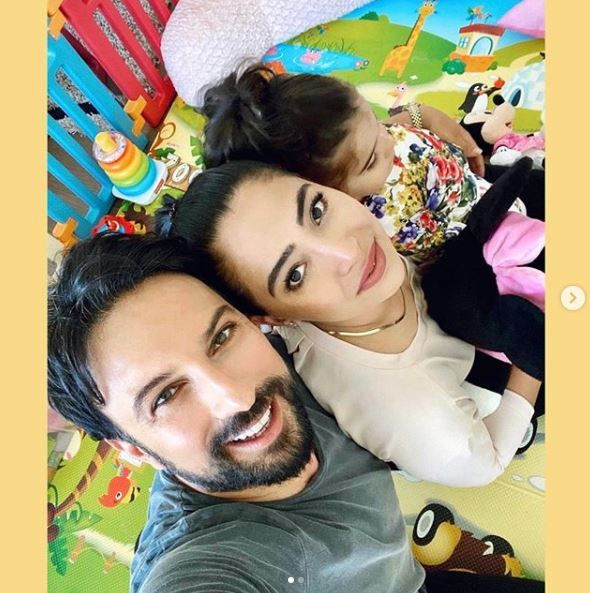 Tarkan eşi Pınar Tevetoğlu ve kızı Liya ile pozlarını paylaştı beğeni yağdı - Resim: 4