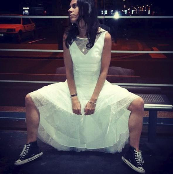 Artık kadınlar da yayılıyor tutabilene aşk olsun - Resim: 4