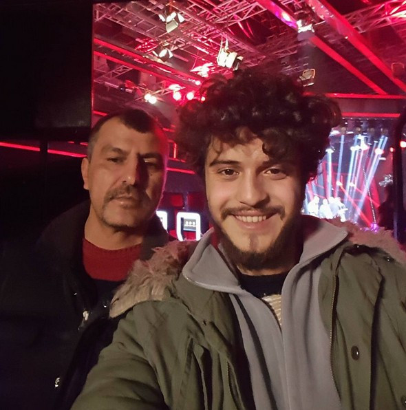 O Ses Türkiye şampiyonu Emre Sertkaya'nın olay pozları! - Resim: 2