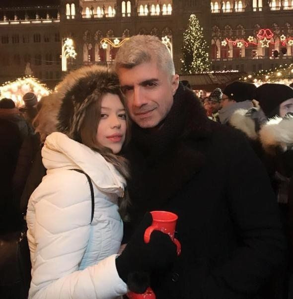 Kadınla mesajlaşmaları çıktı! Özcan Deniz Feyza Aktan'ı odaya kilitleyip... - Resim: 1