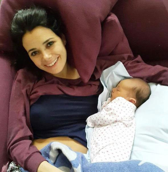 Özgü Namal'ın oğlu kocaman oldu! Şimdiki haline bakın - Resim: 1