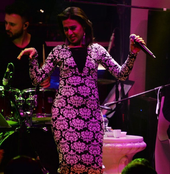 Yıldız Tilbe Umre dönüşü çok değişti! Yeni tarzına bakın - Resim: 3