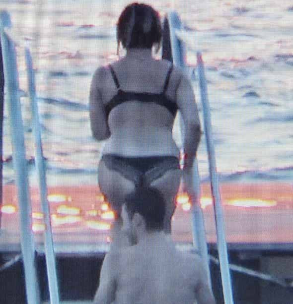 Şebnem Bozoklu'nun öpüştüğü genç kim? - Resim: 2