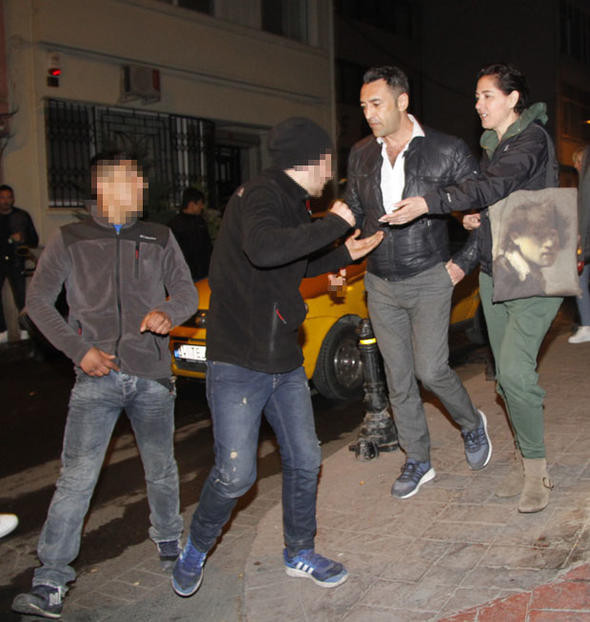 Meltem Cumbul'a sokakta taciz! Neye uğradığını şaşırdı - Resim: 1