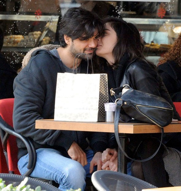 EDHO’nun Esrası dudak dudağa! Bakın gönlünü kime kaptırdı - Resim: 4