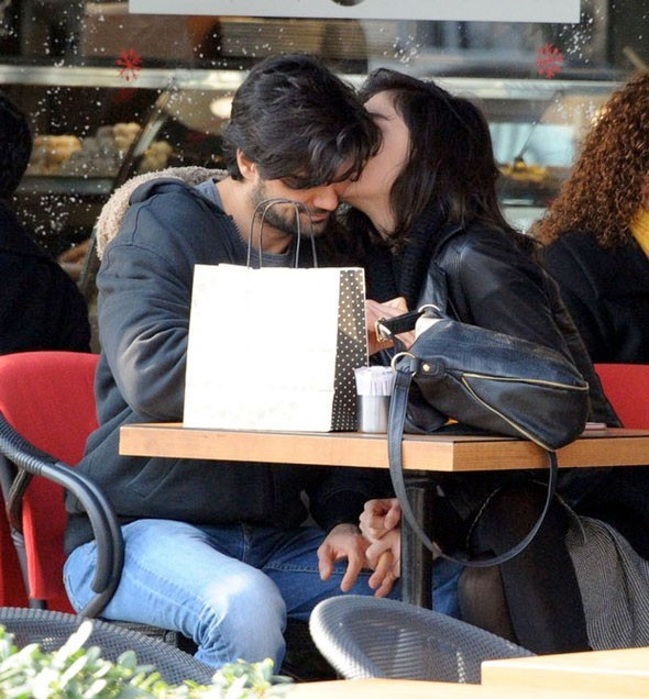 EDHO’nun Esrası dudak dudağa! Bakın gönlünü kime kaptırdı - Resim: 3