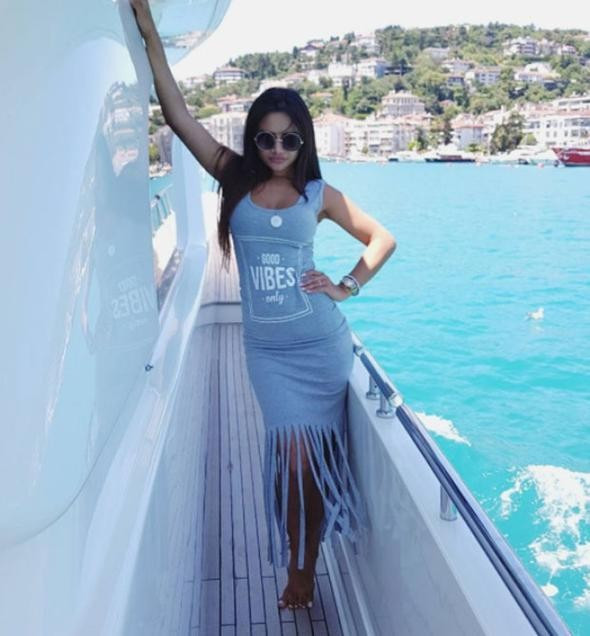 Zuhal Topal'ın Naz'ı Ağaoğlu'nun teknesinde! - Resim: 4