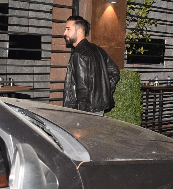 Asena yine yakalandı! Flaşlar patlayınca şoke oldu - Resim: 2