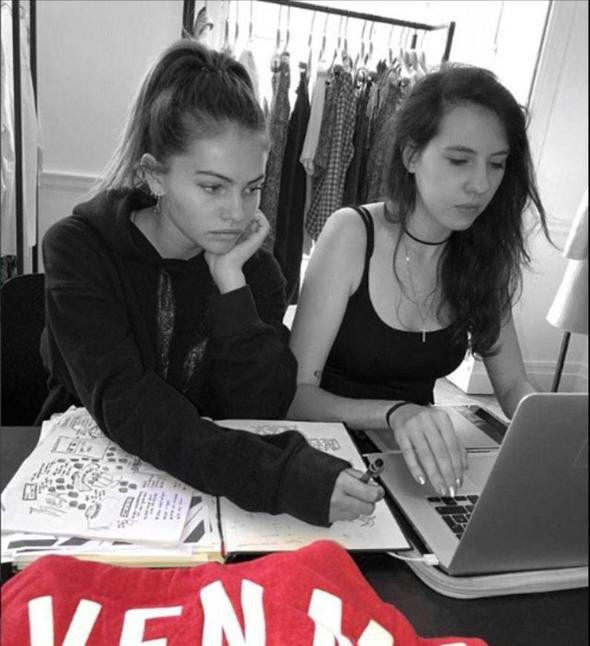 'Dünyanın en güzel kızı' büyüdü! Bakın yeni işi ne? - Resim: 4