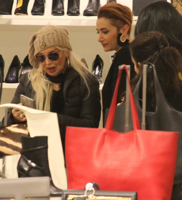 Sıla ayrılık sonrası kendini alışverişe verdi! - Resim: 3