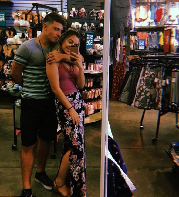 Yıllardır aynı evdelerdi öz ağabeyi olmadığını öğrendi sonra bakın ne yaptı - Resim: 1