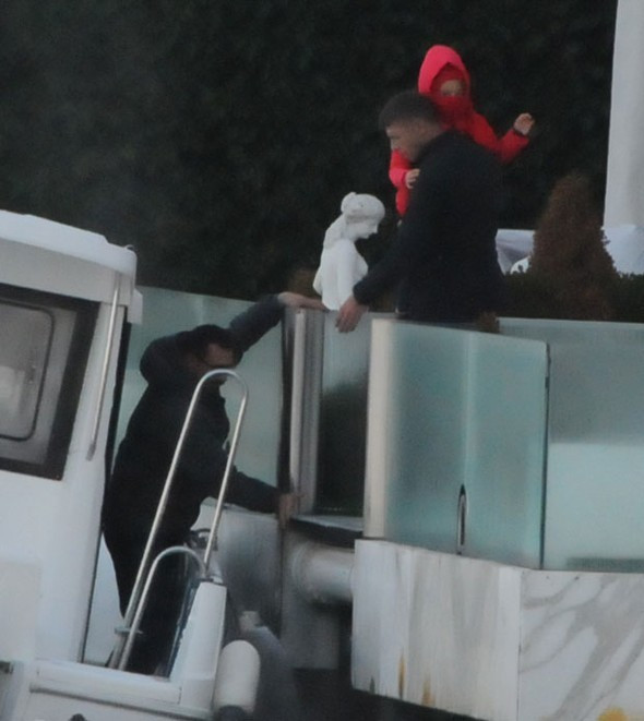 Ebru Gündeş İstanbul trafiğine çözümü böyle buldu - Resim: 4