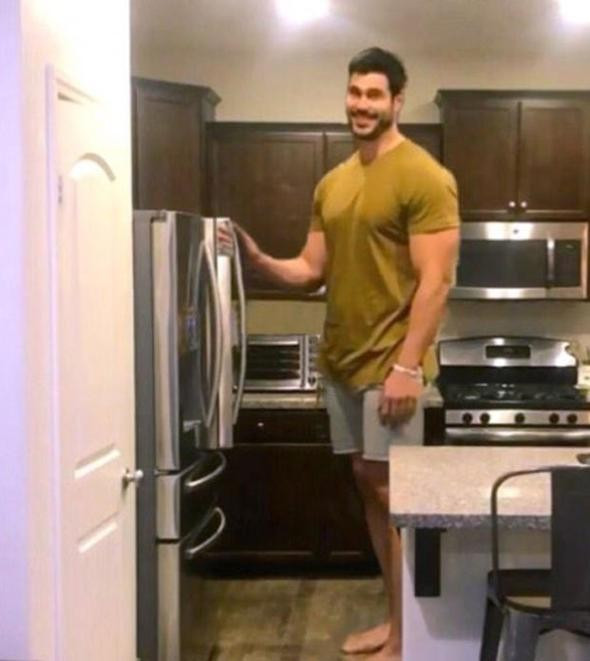 Boyu ile bir gecede fenomen oldu - Resim: 3