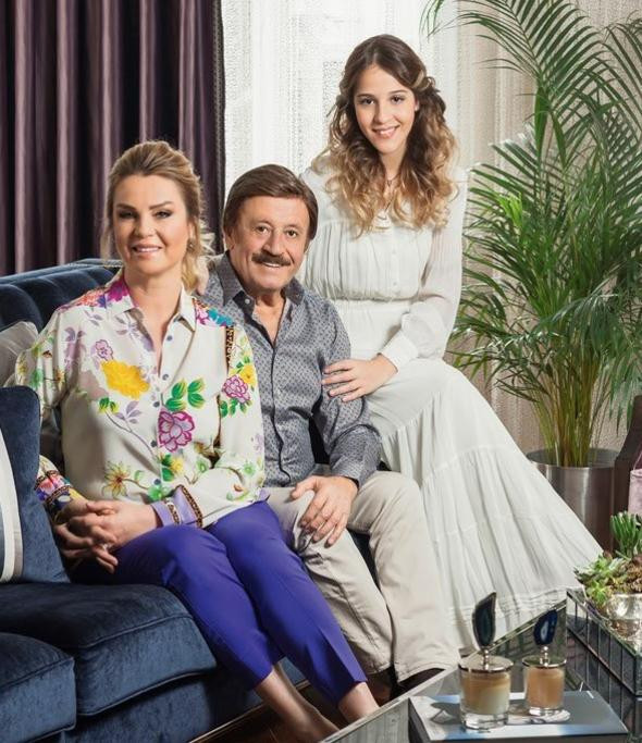 Flaşlar patlayınca şok oldu! Önce 'abim olur' dedi sonra kıvırdı - Resim: 3