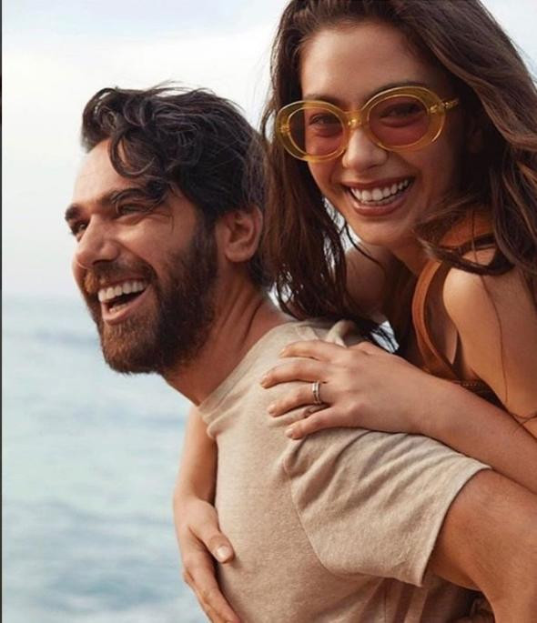 Kadir Doğulu eşi Neslihan Atagül'ü 3 kelimeyle bakın nasıl anlattı - Resim: 1