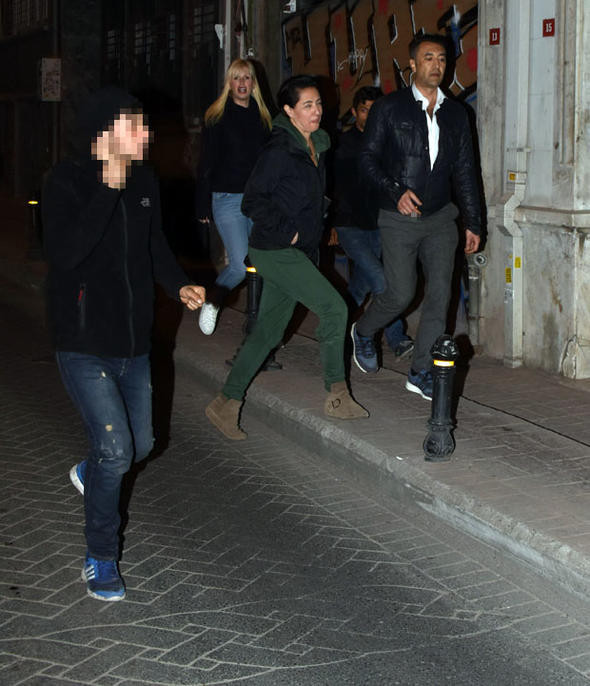 Meltem Cumbul'a sokakta taciz! Neye uğradığını şaşırdı - Resim: 4