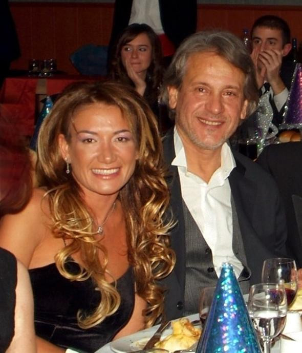 Ayşe Özyılmazel'den eşini döven babası Neco'ya sert tepki - Resim: 1