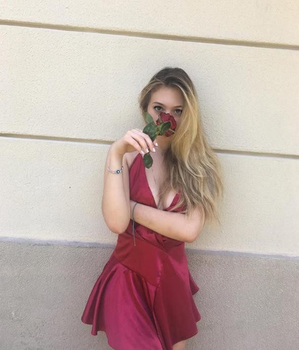 Yasmin'e verilen tepkilere karşı annesi Nergis Kumbasar'dan açıklama! - Resim: 4