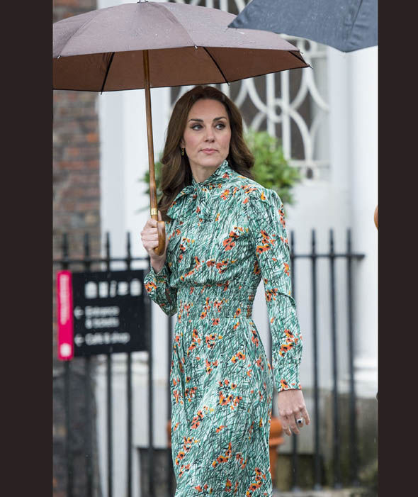 Kate Middleton Kraliyet ailesini şaşırttı! - Resim: 4