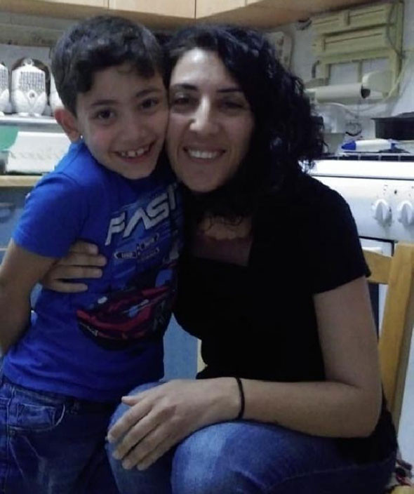 7 yaşındaki oğlunu 17 kez bıçaklayarak katletti! Kan donduran detaylar - Resim: 1