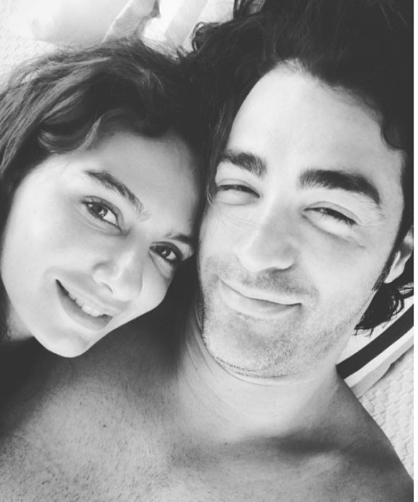 Sarp Levendoğlu'ndan ilginç hamle Birce Akalay'a barış çubuğu - Resim: 3