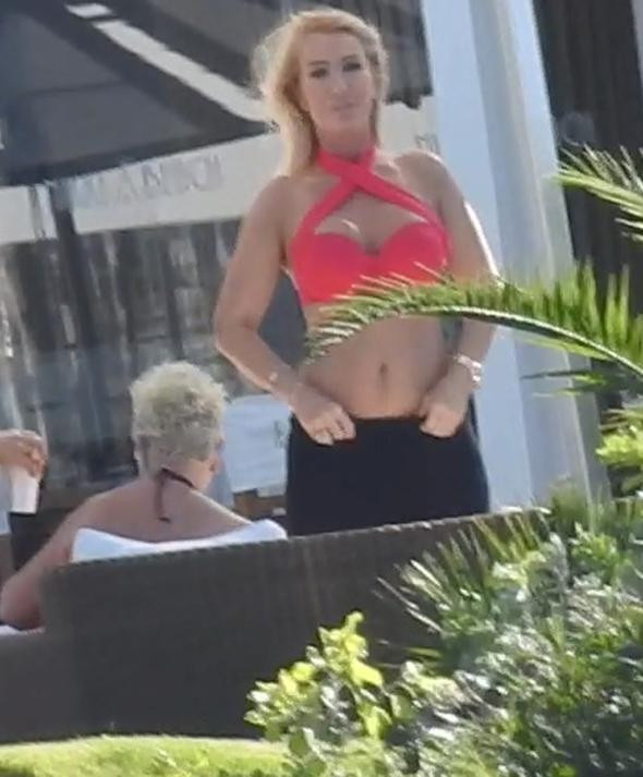 Seda Sayan sezonu açtı sahilde bakın nasıl yakalandı - Resim: 3