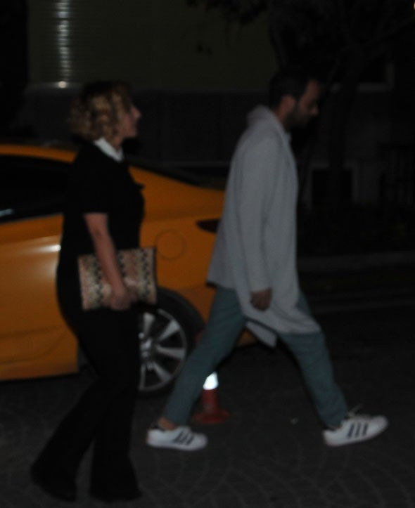 İç çamaşırı skandalından sonra ilk kez Şebnem Bozoklu gecelerde! - Resim: 3