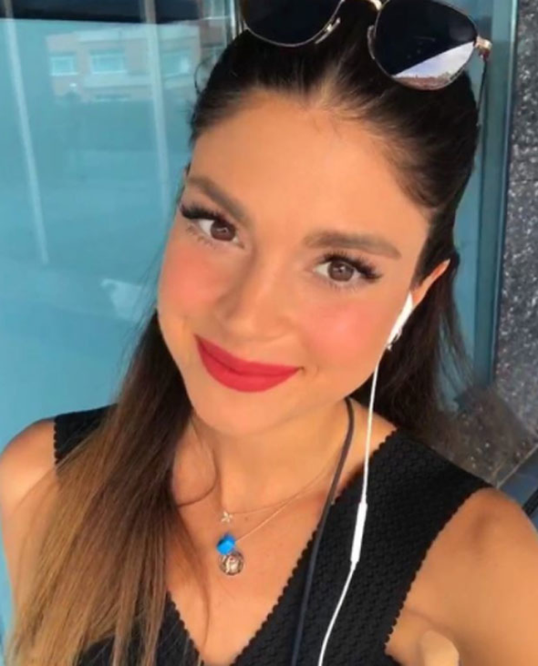 Volkan Babacan spiker Hilal Özdemir'le nişanlandı - Resim: 4