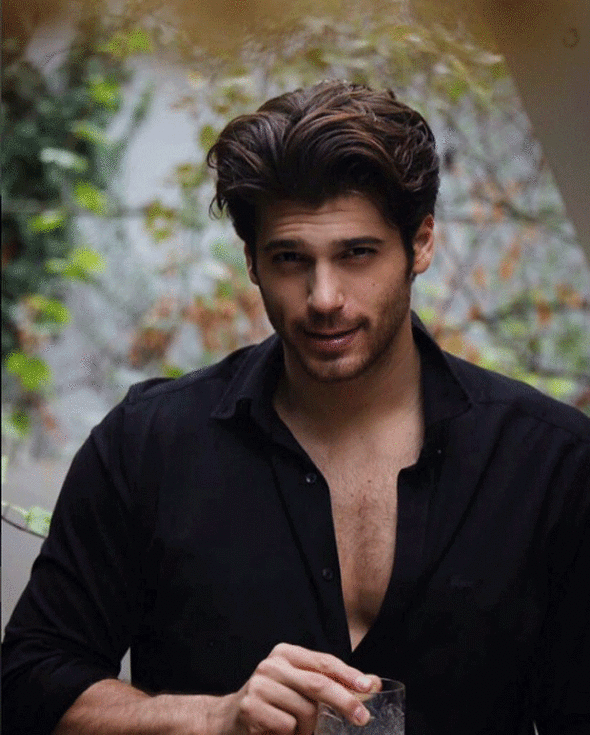 Can Yaman'ın muhteşem değişimi - Resim: 3