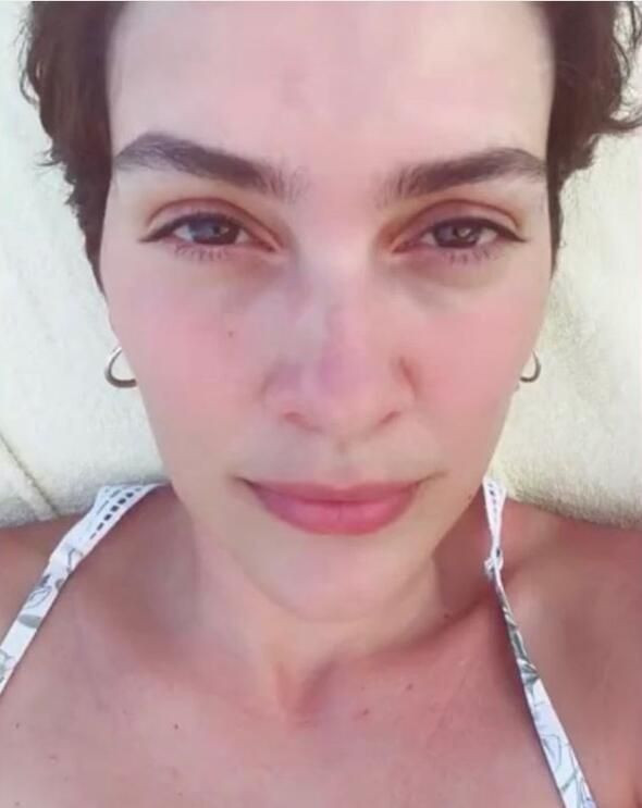 Makyajsız ve yalın ayak! Kim Kardashian'ın yeni dikkat çekme yöntemi! - Resim: 4