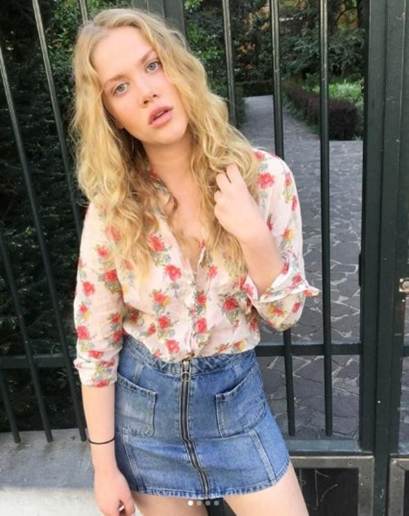 'Çok sıcaktı soyundum' diyen Serel Yereli'ye Demet'ten olay gönderme - Resim: 1