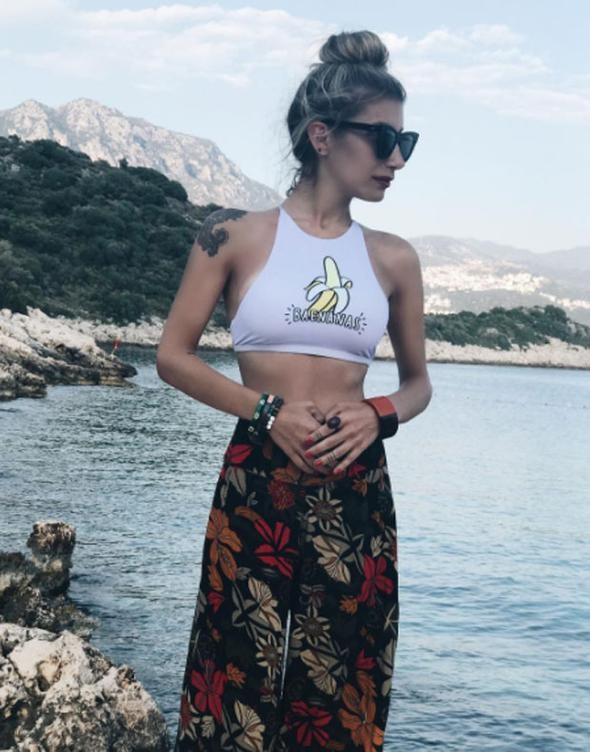 İrem Derici patladı ''Annemi üzmeyin'' - Resim: 3