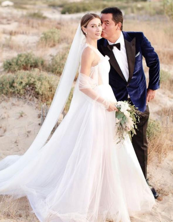 En çok o merak ediliyordu imzayı atar atmaz değiştirdi - Resim: 1