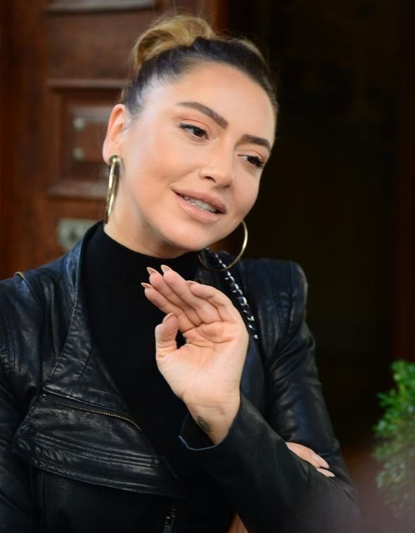 Hadise'den Mevlana'lı gönderme - Resim: 4