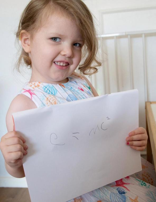 Hawking ve Einstein' solladı! Henüz 3 yaşında ama... - Resim: 2