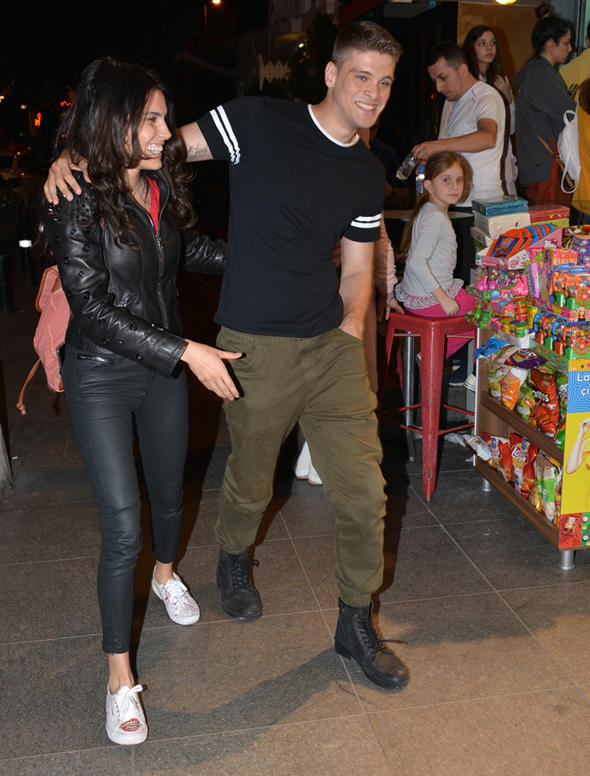 'Fazilet Hanım'ın' yakışıklısı bakın hangi güzelle görüntülendi - Resim: 4