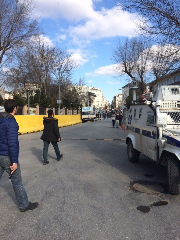 İstanbul Emniyet'te silah sesleri olay yerinden ilk görüntüler - Resim: 4