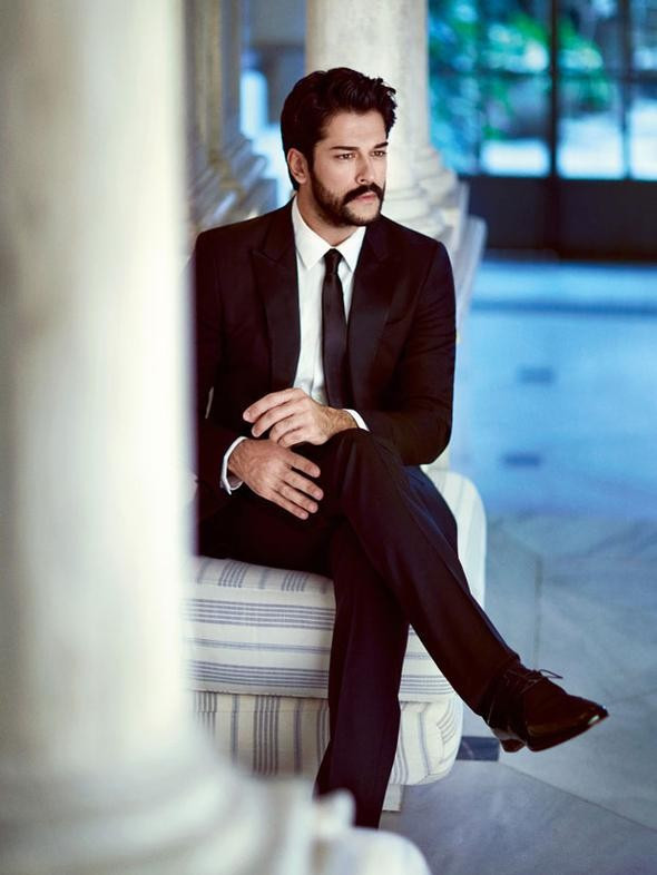 Onu tanıdınız mı? Şimdilerin çok ünlü bir oyuncusu ama... - Resim: 2