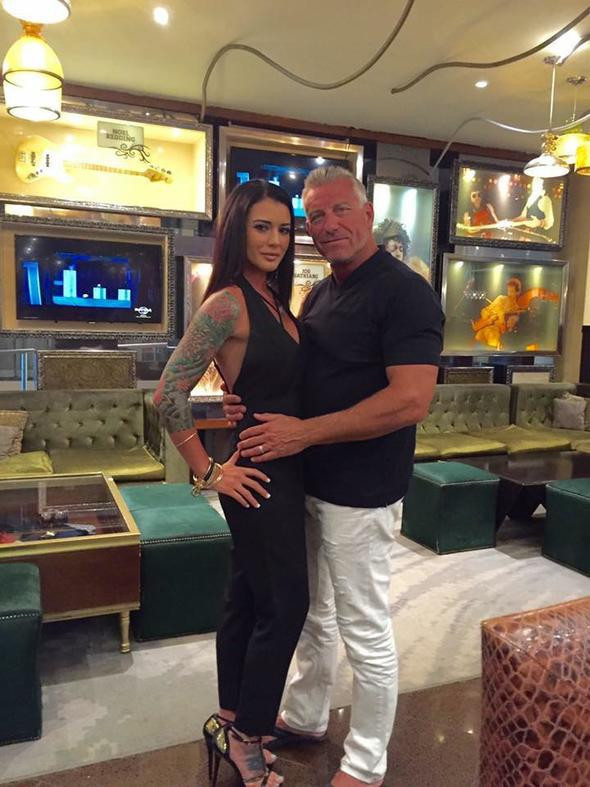 Görenler baba-kız sanıyor! Kankasının babasına aşık oldu - Resim: 4