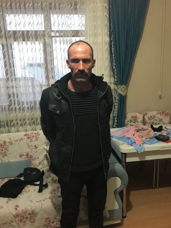 Küçük kızların zorla istismar edildiği Dehşet Çiftliği yıkıldı... - Resim: 4