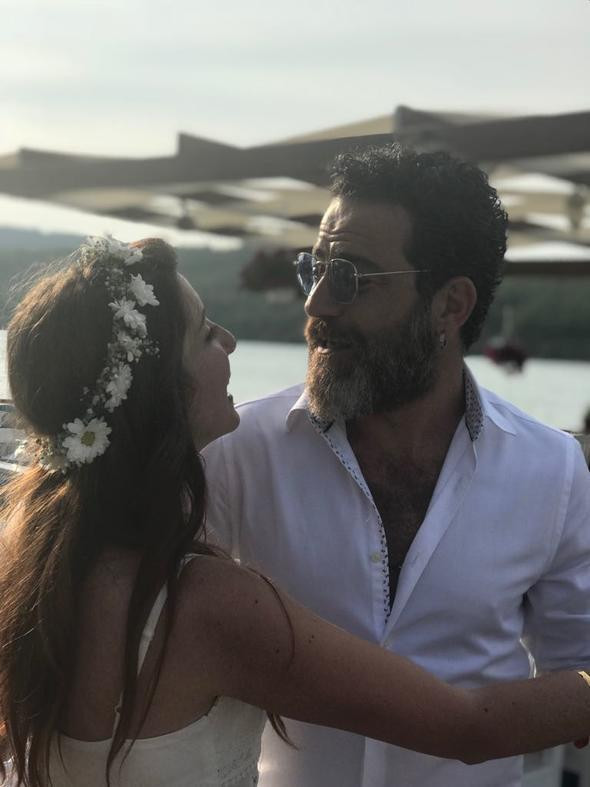 Şevkat Yerimdar oyuncusu evlendi - Resim: 1
