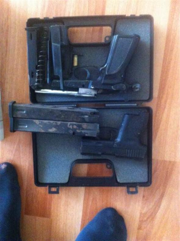 Polisler polisleri böyle bastı! 'Zeytin' bakın neyin şifresiymiş?.. - Resim: 2